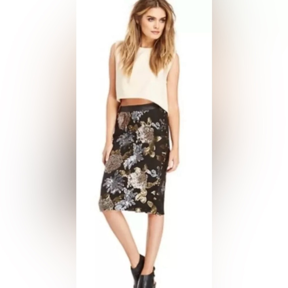 J By J.O.A Sequence Floral Skirt Size Small